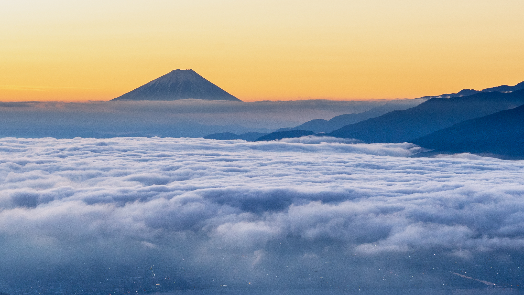 日本屈指の雲海スポット、長野県の高ボッチ高原から望む富士山と雲海の絶景を見に行ってきました! - けーすけつぼひブログ 〜星と写真と車中泊〜
